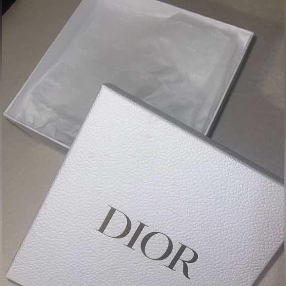 Authentic Dior Box - Picture 5 of 10